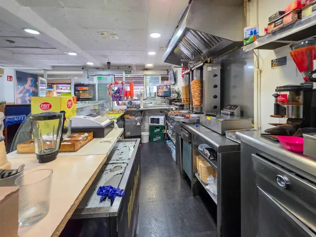 ¡Oportunidad para inversores en Lleida! Local comercial en r - foto 4