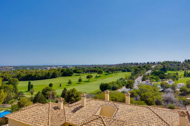 Golf, playa y relax en Campoamor — 26