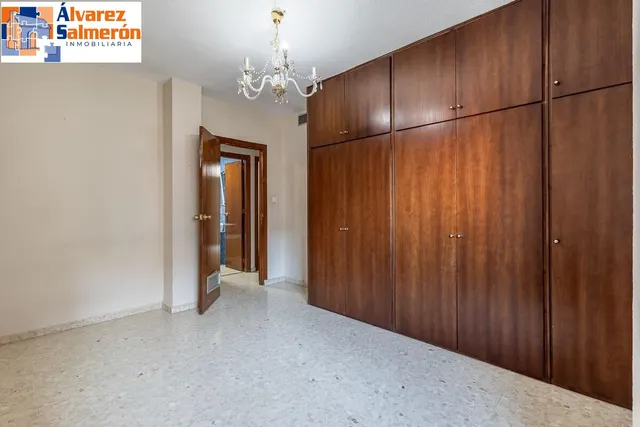 Espacio, luz y comodidad en una vivienda con grandes posibilidades en zona Alcampo — 19