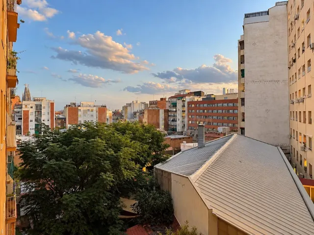 VENTA PISO EN BARCELONA ZONA LA SALUT 3 habitaciones, TERRAZA Y ASCENSOR!! — 5