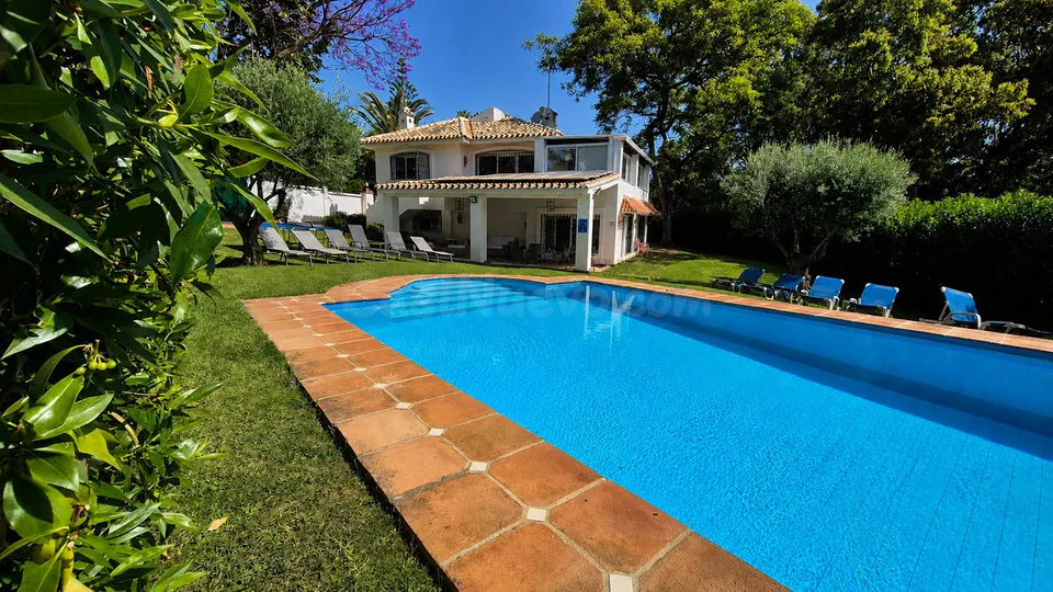 Chalet 5 habitaciones 295m² en venta - Marbella