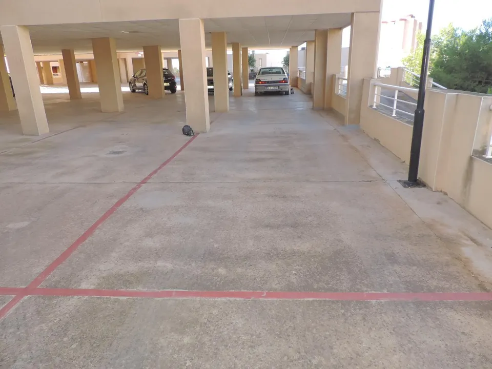 Parking en Altos del Mar