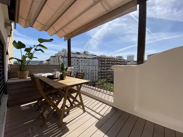 Exclusivo ático con terraza en La Nova Esquerra de l’Eixampl - foto 3