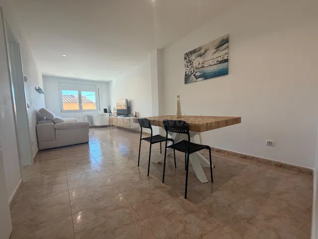 Planta baja con gran terraza privada en el centro del pueblo - foto 5