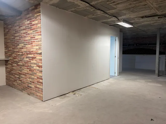 Local comercial en alquiler Montcada i Reixac - 232 m² — 9