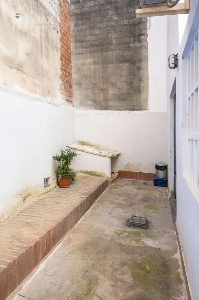 GRAN ADOSADO DE 254 m2 EN ENGUERA CON GARAJE XXL, PATIO Y P — 3