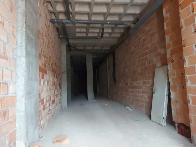LOCALES COMERCIALES EN ALQUILER EN RESIDENCIAL PORTOFINO EN ALMERIMAR — 13