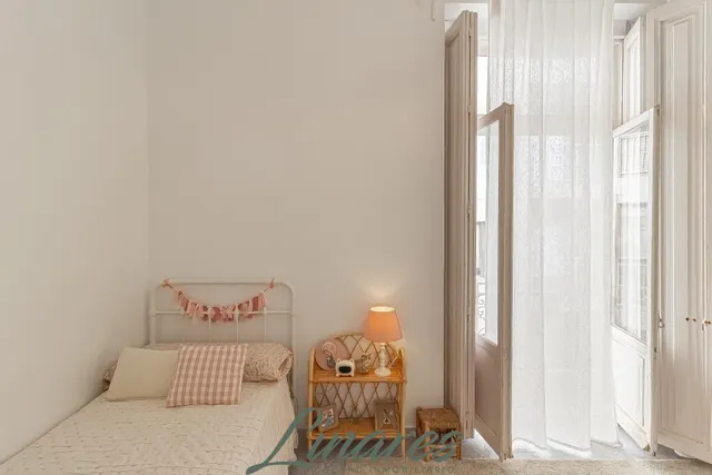 Piso señorial en edificio emblemático de Cartagena. — 25