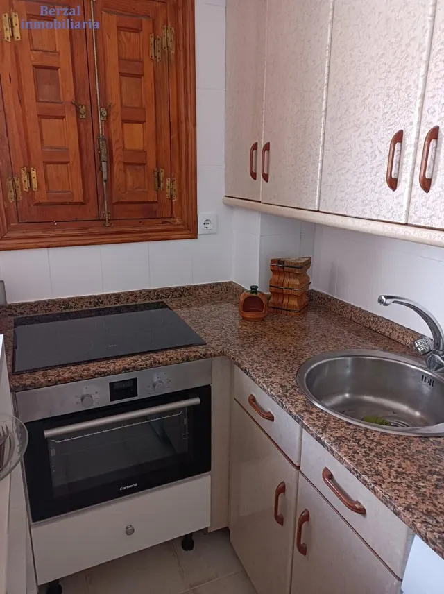 Casa para entrar a vivir de 99 metros  mas 16 metros de bodega con asador  en Matute - La Rioja — 11