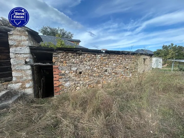 SE VENDE CASA PARA REFORMAR EN CARUCEDO — 5