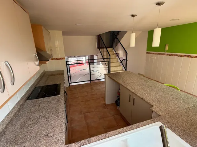Adosado a la venta en Favara. — 12