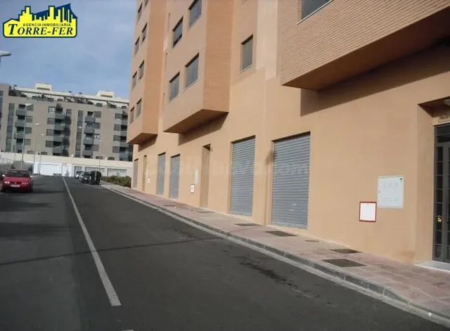 ¡GRAN OPORTUNIDAD! LOCAL COMERCIAL EN VILLABLANCA - foto 3