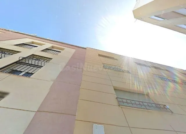 Se vende piso CESIÓN DE REMATE en C/ MONCADA CALVACHE en Alm - foto 3