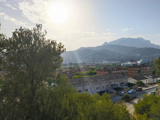 CASA EN VENTA EN OLESA DE MONTSERRAT. ZONA PLANAS - foto 2