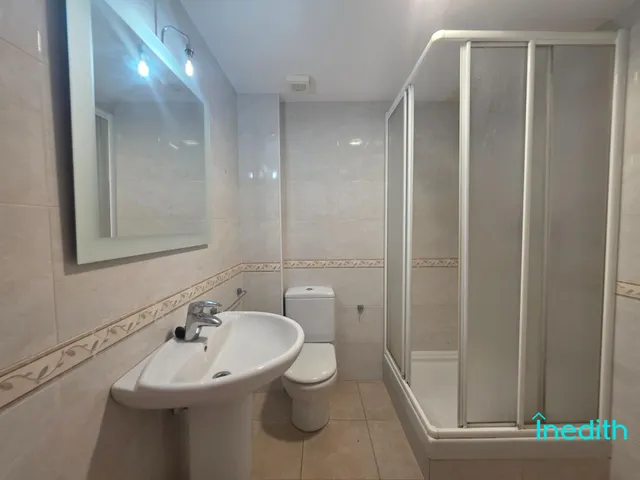 Bonito piso con patio en bonita calle centro Sitges — 37