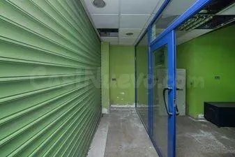 Amplio Local Comercial en Elda, Alicante - Ideal para Negoci - foto 3