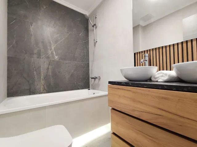 Apartamento de 3 dormitorios y 2 baños en Torrevieja (acequion) — 20