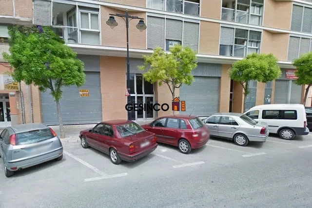 LOCAL EN VENTA Y EN ALQUILER EN AVENIDA PRINCIPAL