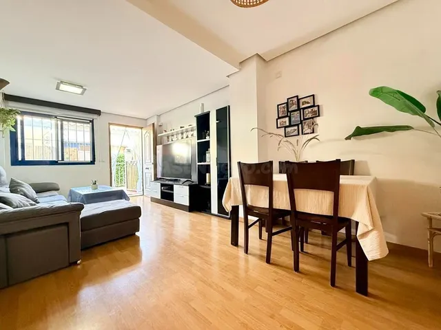 Adosada en Venta en Nucia, La Alicante