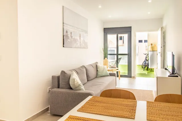 BUNGALOW DE 2 DORMITORIOS Y 2 BAÑOS EN SAN PEDRO DEL PINATAR (LO PAGAN) — 6
