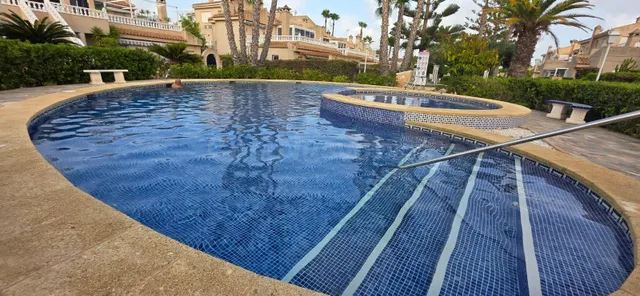 ORIHUELA-COSTA MIRAFLORES, 2 HABS, 1 BAÑO RESIDENCIAL CON PI