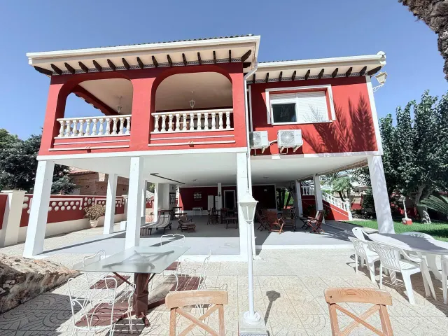 Espectacular chalet en Dehesa de Campoamor con piscina privada a 5 minutos andandoa la playa. — 24