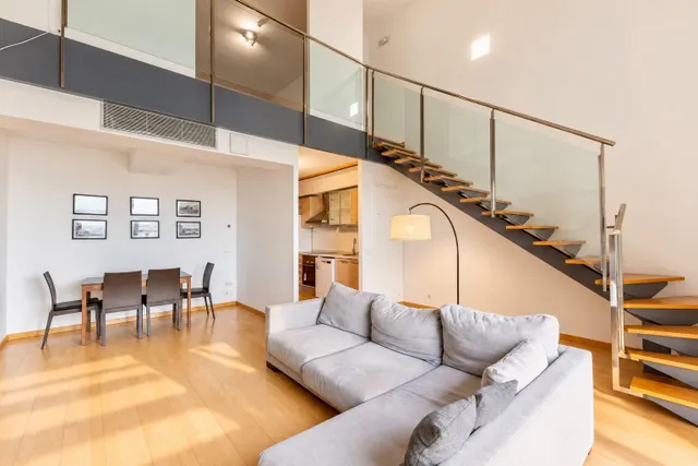 Loft dúplex de 90 m2 con terraza y zonas comunes — 29