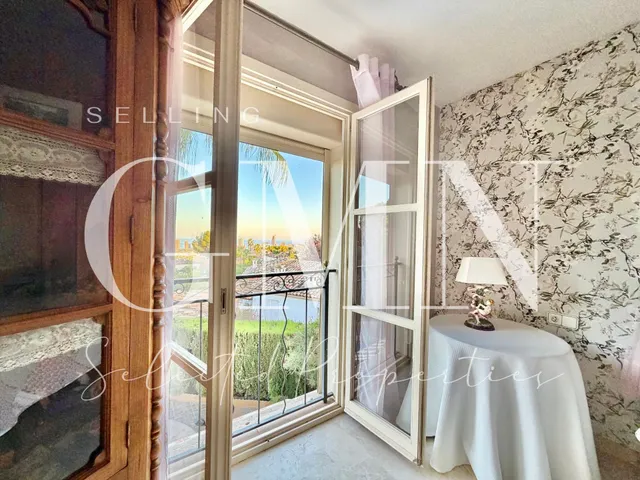 Un pequeño palacete con vistas al mar mediterráneo en Finestrat — 50