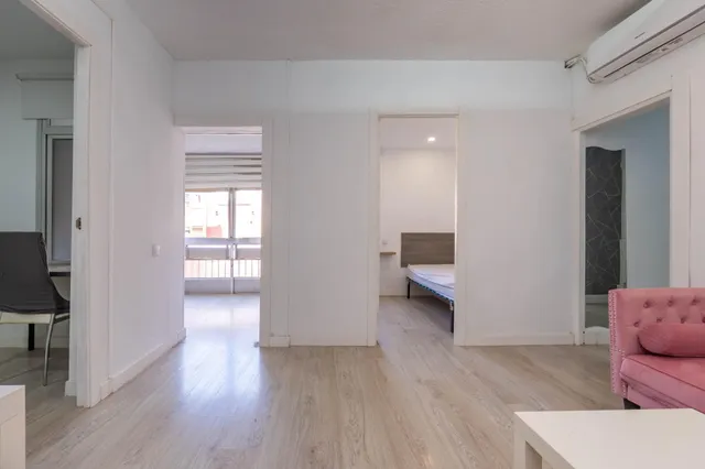 Piso de 5 dormitorios ideal para INVERSORES junto a edificio Junta Andalucía de Almanjáyar — 12
