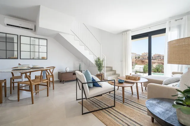 Moderna villa con jardín privado y exclusivos servicios en C