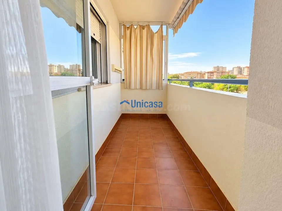 Piso de 3 dormitorios con terraza, garaje y trastero