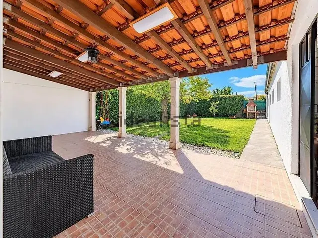 Chalet 4 habitaciones 268m² en venta - Aves — 32