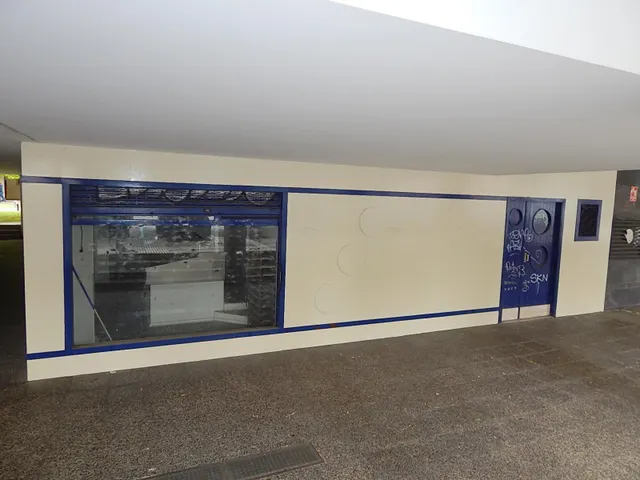 ETXEA alquila local de 44 m2 en Iturrama. — 10