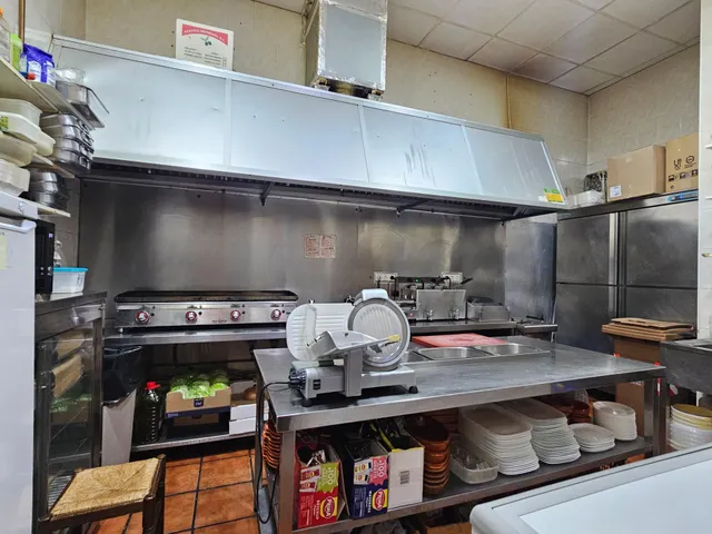 Local Comercial con Licencia de Restaurante en San Vicente del Raspeig — 28