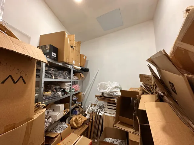 Palamós: magnífico local comercial de 210 m2, diáfano en pleno centro. zona plaça dels arbres. — 8