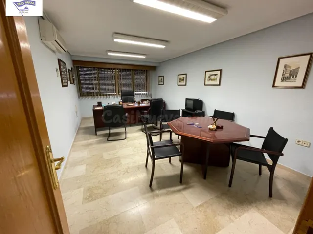 OFICINA EN VENTA O ALQUILER EN PLENO CENTRO DE ALBACETE — 2
