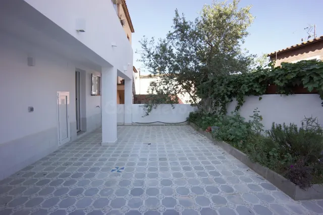 Casa de pueblo totalmente reformada zona tranquila y cerca d - foto 2