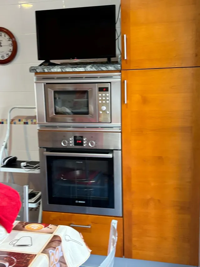 SE PISO SEMINUEVO, 94 M2, AMUEBLADO, COCINA, SALÓN, 3 HAB., 2 BAÑOS, ASCENSOR, TRASTERO, P.G. PARA ENTRAR A VIVIR. — 17