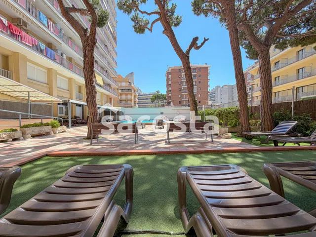 Amplio piso con  terraza, ideal como inversión o vivienda — 27