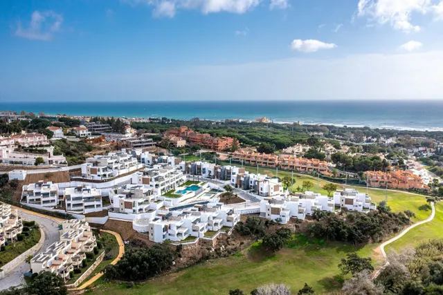 Complejo urbanístico de lujo en Cabopino (Costa del Sol). — 27