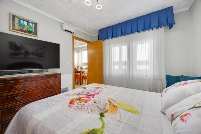 Apartamento reformado de 3 dormitorios y 2 baños a escasos 75 metros de la playa del acequión — 18
