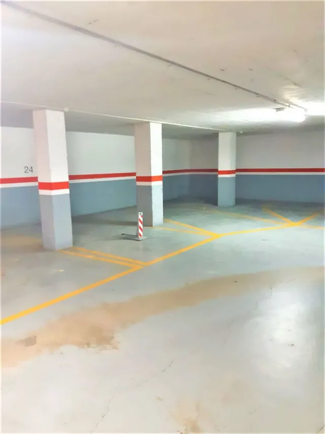 Parking 12m² en alquiler - El arrabal — 13