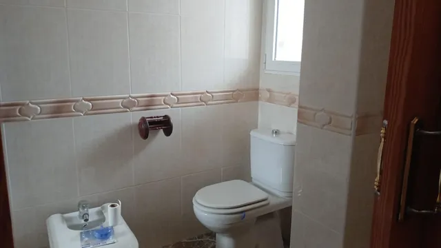 Se vende casa con bajo comercial — 15