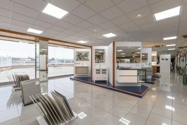 Venta Instalaciones Comerciales — 11