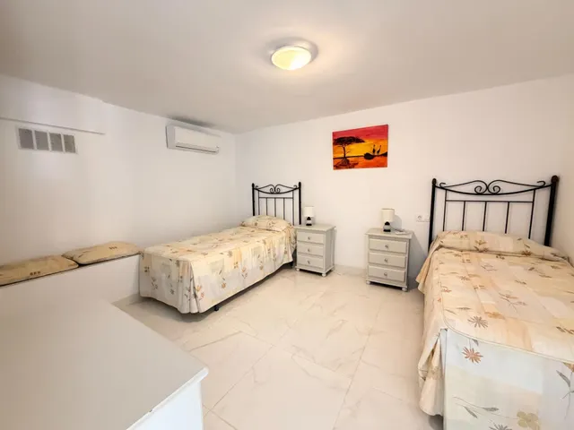 Villa 5 habitaciones 246m² en venta - Centro de la Ciudad Quesada — 31