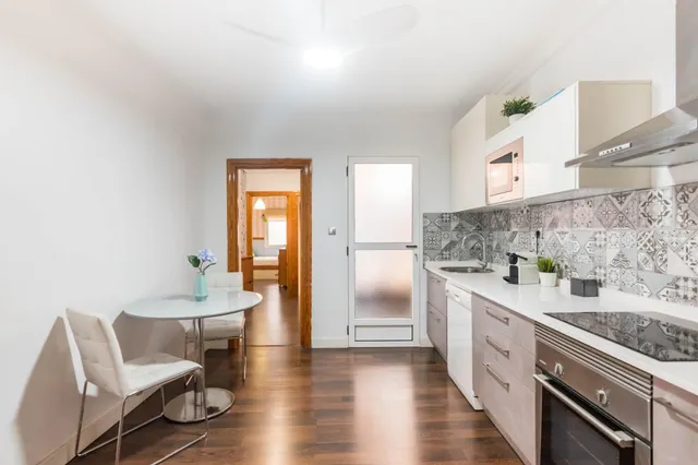 Casa con garaje de 106 m2, buhardilla y 3 plantas en el centro de molina — 8