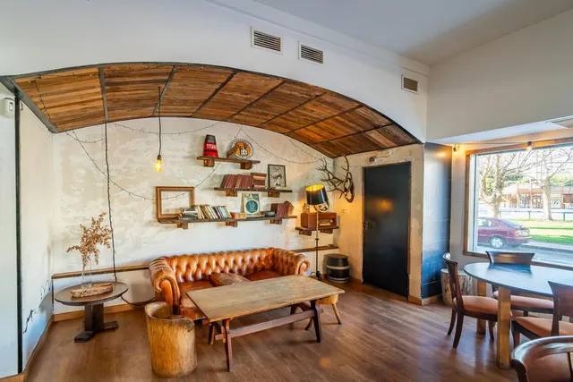 Restaurante 225m² en venta - Centro — 8
