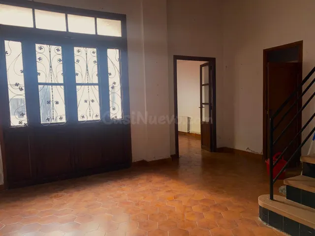 CASA CON MUHAS POSIBILIDADES CERCA DE LA PLAZA DE LA CONCEPC - foto 4
