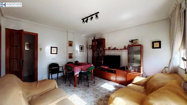 VIVIENDA EN AV. BLASCO IBAÑEZ / ISLA PERDIDA TOTALMENTE EXTE - foto 4