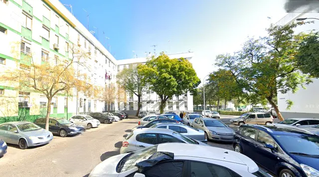 Venta piso en Sevilla — 3